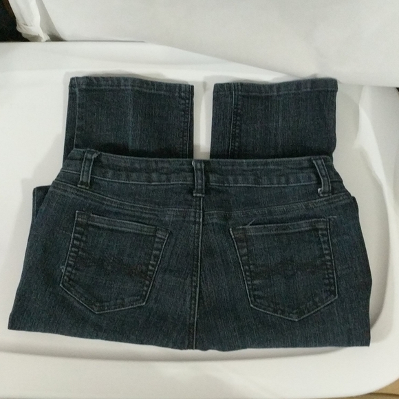 St. John's Bay Straight Leg Classic Fit Dark Wash Jeans - size 8 Petite - Picture 6 of 7